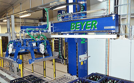 Paletyzator firmy Beyer Maschinenbau