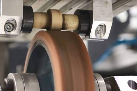 Test zużycia podczas upadku