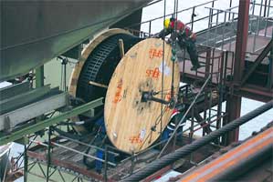 Montaż kompletnego systemu zasilania z bębna