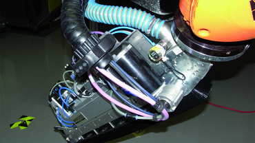 Roboty wieloosiowe z przewodami BUS'owymi