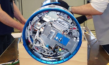 Moduł wyrzutowy w przestrzeni kosmicznej w ramach projektu studenckiego UB-SPACE