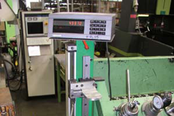 Szyna drylin® T z systemem pomiarowym do narzędzi