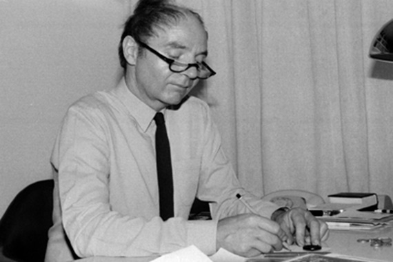 Günter Blase w swoim biurze