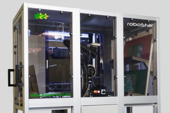 Jednostka testująca RoboStar do płytek drukowanych z ramieniem robota robolink