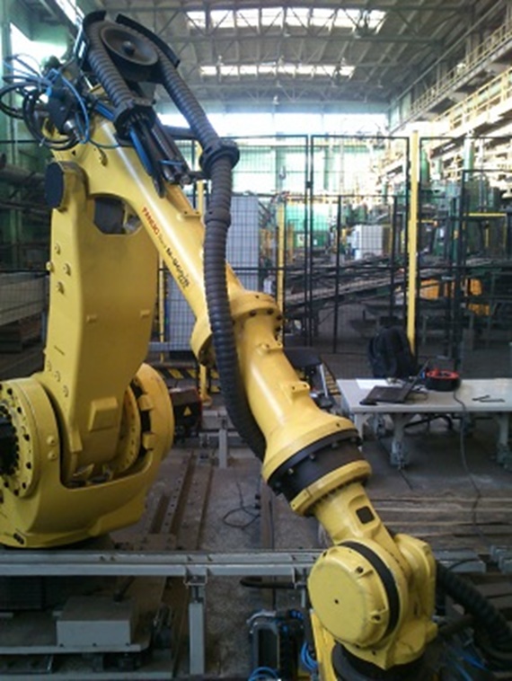 Zrobotyzowane systemy pakowania i paletyzacji w zakładzie produkcji materiałów ogniotrwałych